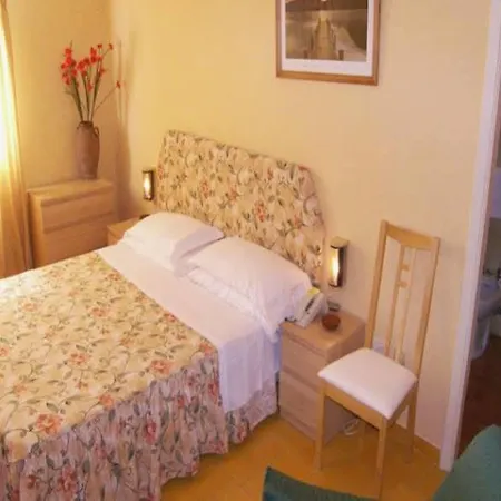 Fiorita Szálloda 3*