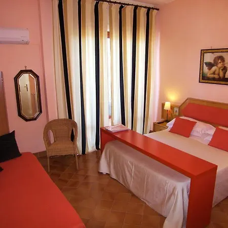 Fiorita Szálloda 3*